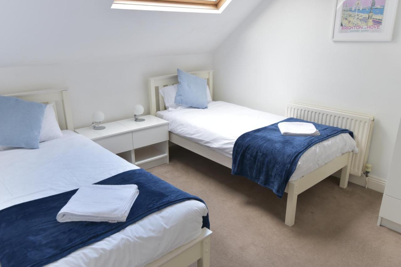 Beach Central With Allocated Parking And Patio Hove Extérieur photo