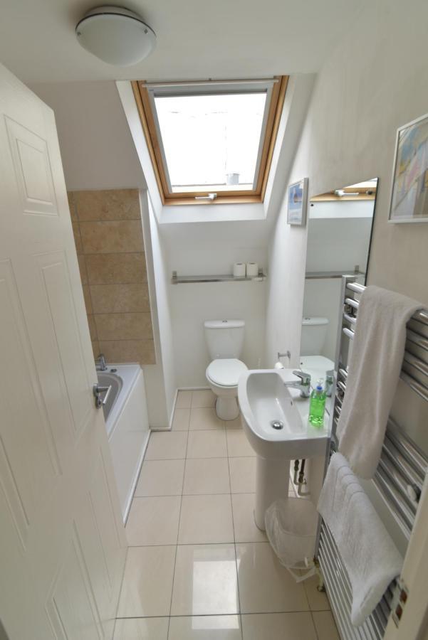 Beach Central With Allocated Parking And Patio Hove Extérieur photo